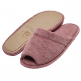 Pantufa Atoalhada Aberta: Conforto Flexível para Seus Pés - Amora