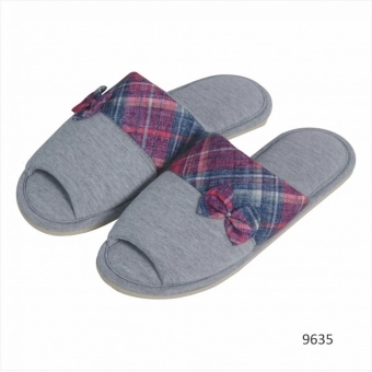 Pantufa Levite Malha Xadrez com Laço