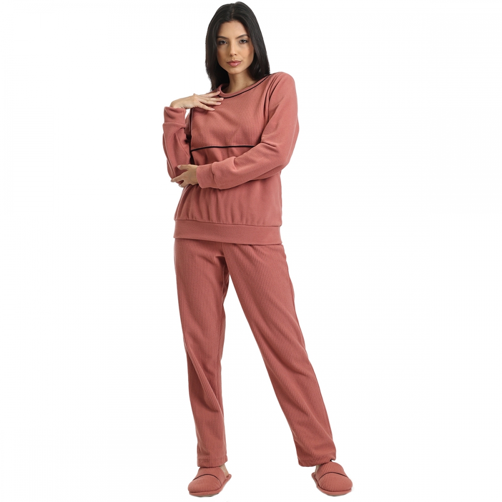 Pijama em Microsoft Canelado