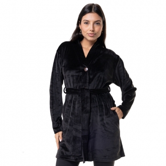 Casaco em Plush com abertura de Botões