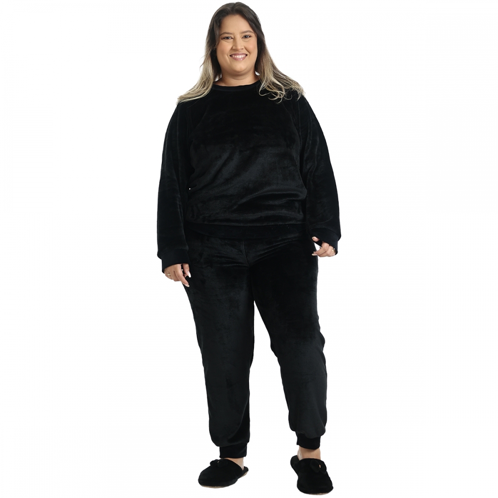 Pijama Plus Size em Pelúcia Lisa - Preto