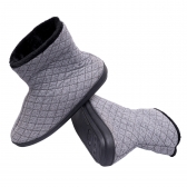 Bota Elegance Anatômica em Quilt Matelassê com Pelúcia - Chumbo